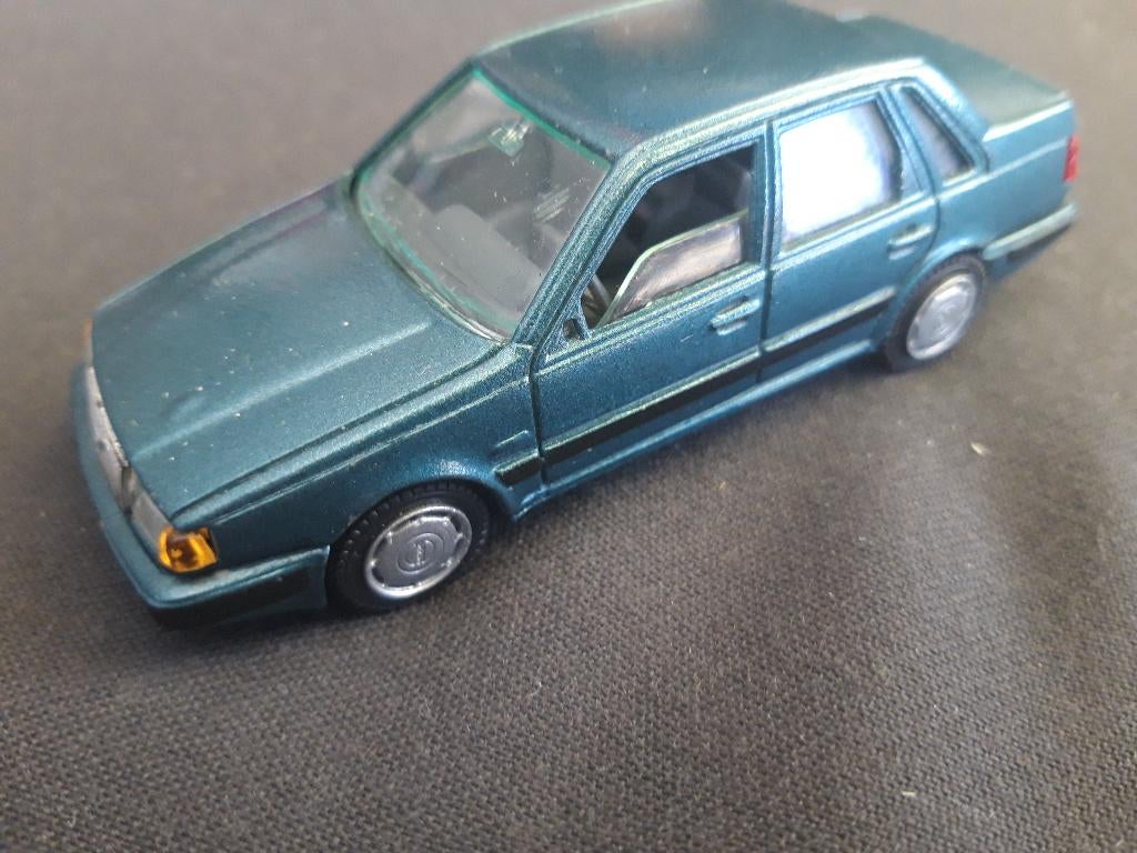 Volvo 460 GL blauw metallic - AHC models 1:43, Hobby en Vrije tijd, Modelauto's | 1:43, Ophalen of Verzenden, Gebruikt, Auto, Overige merken