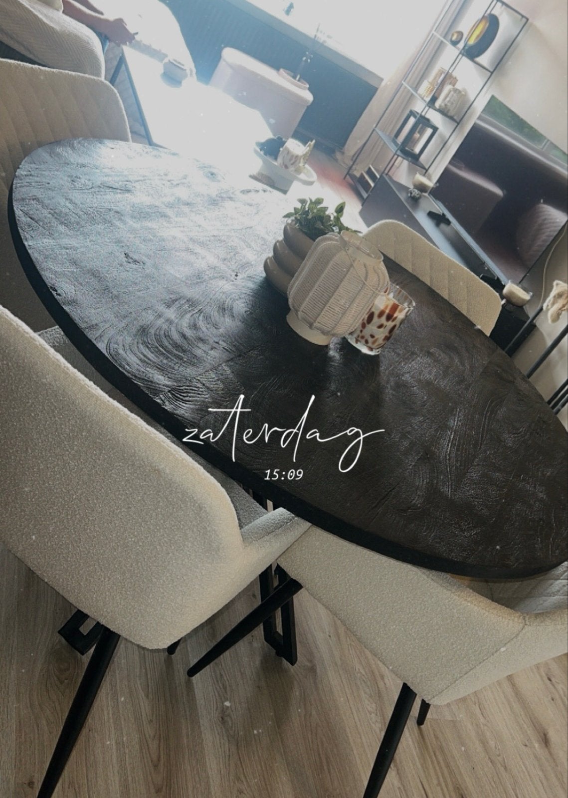 Mooie ronde eettafel 130 cm met stalen onderstel, Ophalen, 100 tot 150 cm, Rond, Zo goed als nieuw