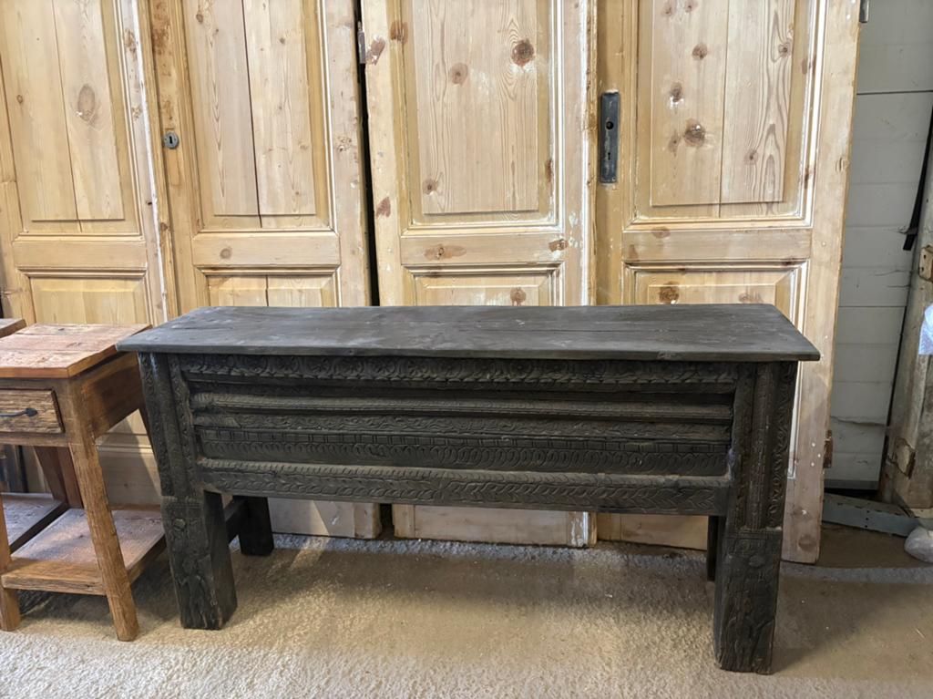 Stoer dressoir uit India, Huis en Inrichting, Kasten | Dressoirs, Ophalen, 150 tot 200 cm, Teakhout, Zo goed als nieuw
