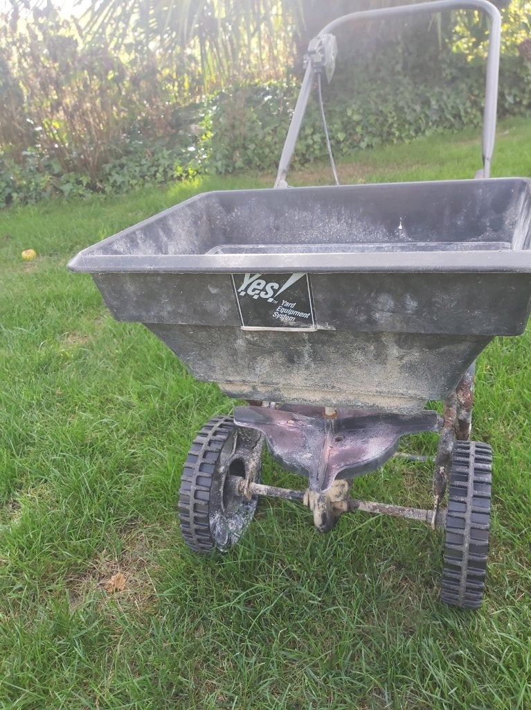kunstmeststrooier 20 kg, Ophalen, Gebruikt, 50 cm of meer, Yes