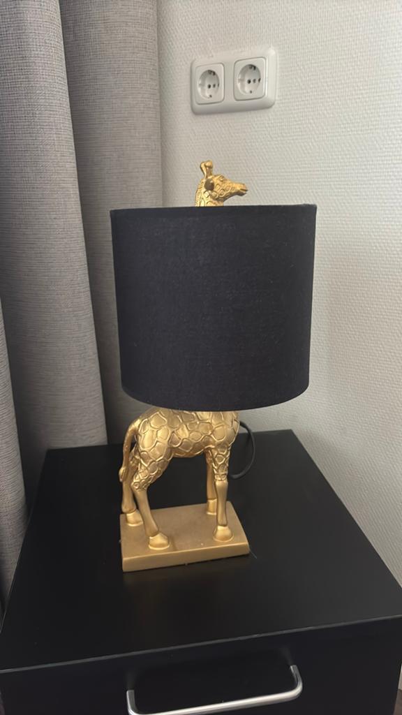 Gouden Giraffe Tafellamp met Zwarte Kap, Huis en Inrichting, Lampen | Tafellampen, Zo goed als nieuw, Metaal, Ophalen