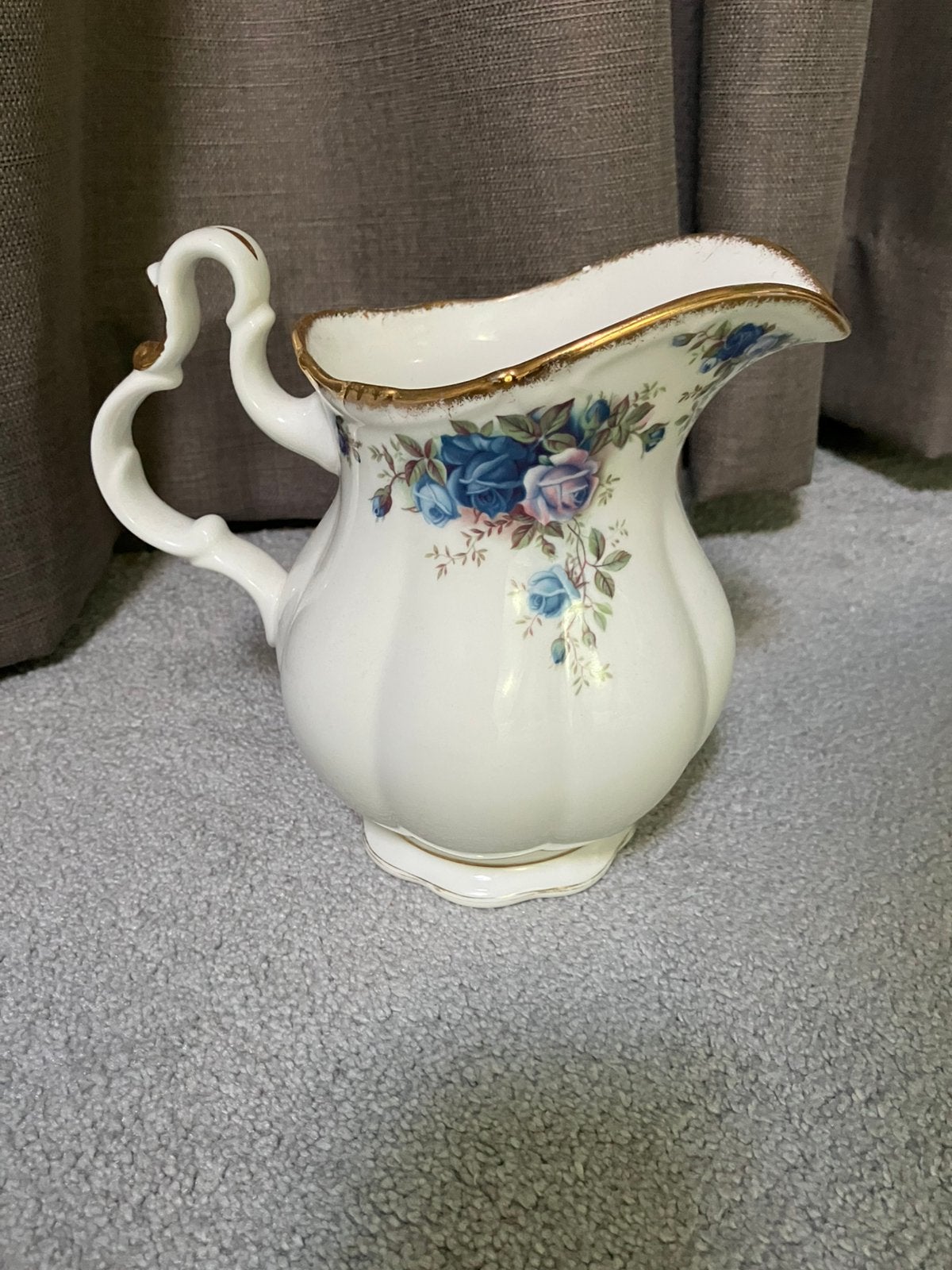 Royal Albert Moonlight Rose Grote (water) Kan, Ophalen
