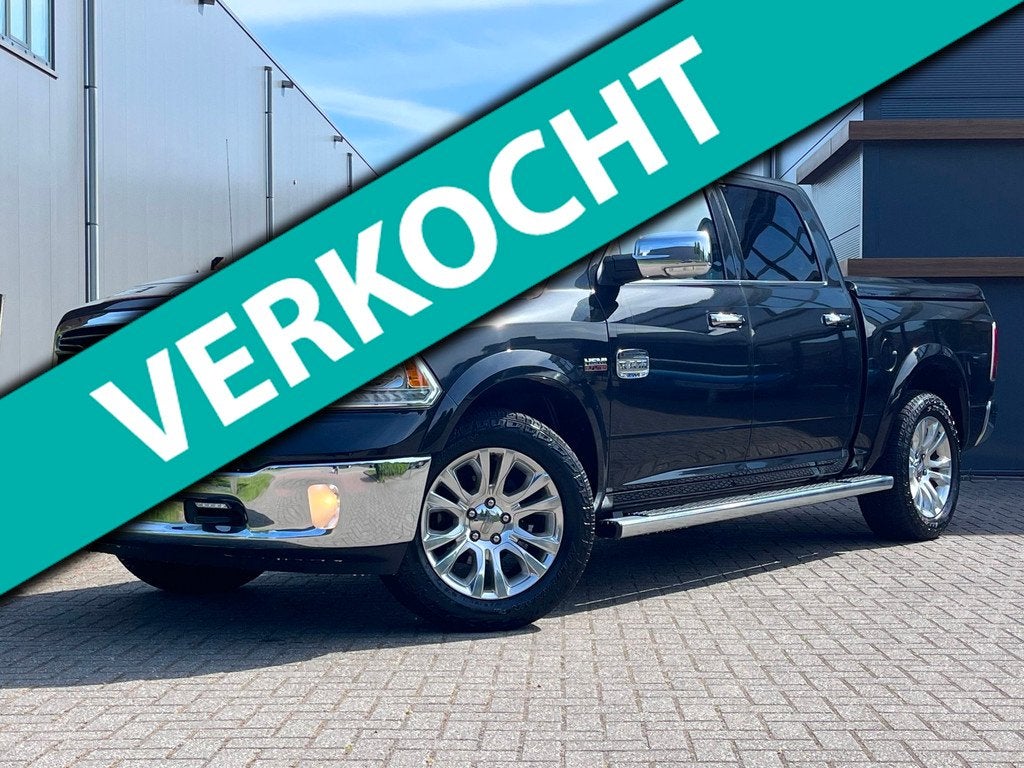 Dodge Ram 1500 5.7 V8 4x4 Crew Cab Laramie Longhorn | Luchtv, Auto's, Dodge, Automaat, Gebruikt, 5654 cc, Zwart