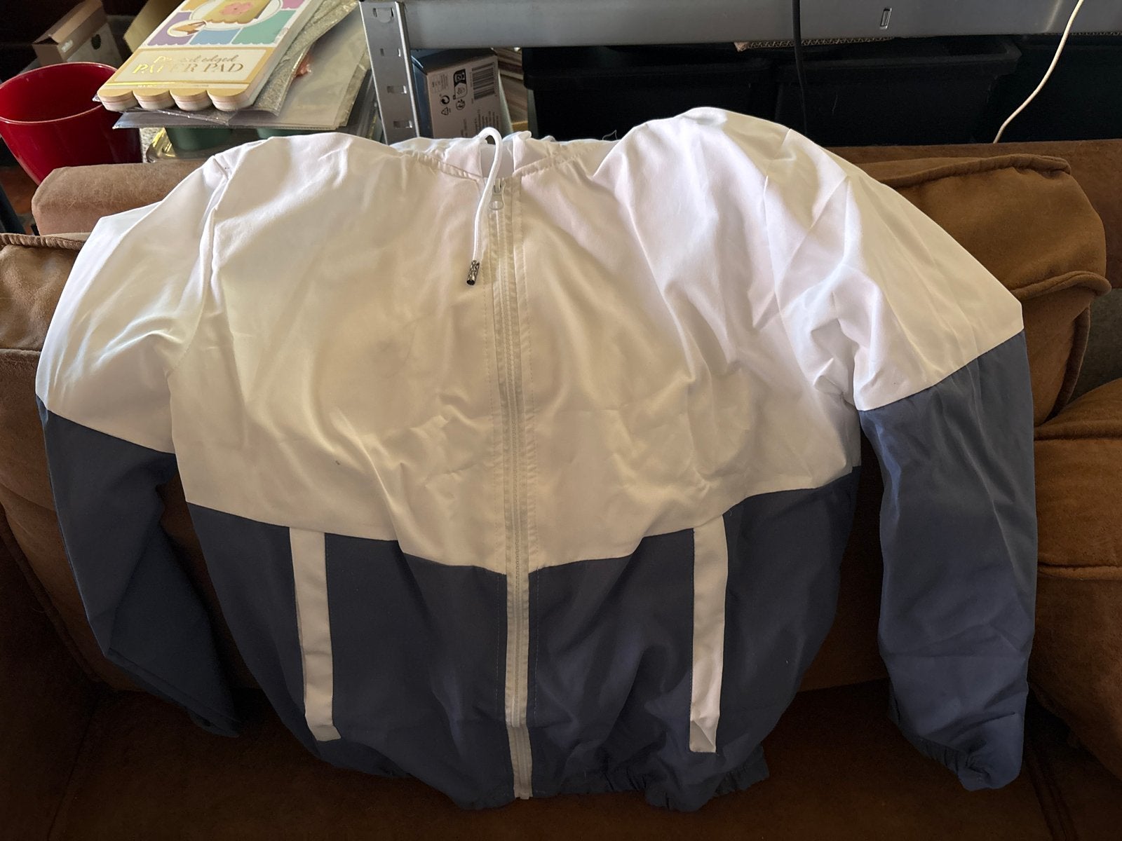 Sportief Trainingspak Wit/Blauw - nieuw, Maat 38/40 (M), Verzenden, Wit, Nieuw