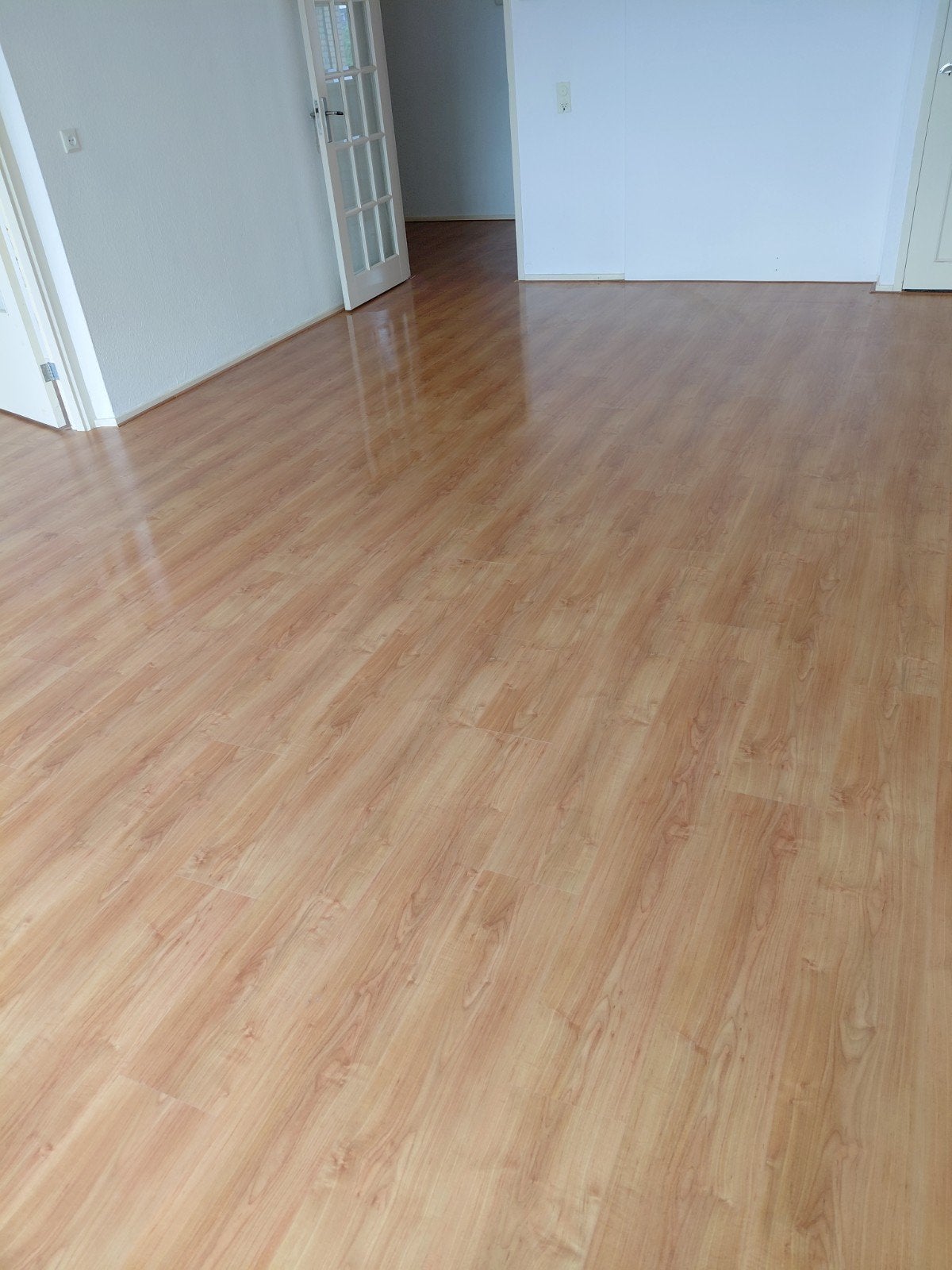 Gratis 80m² laminaatvloer met ondervloer en plinten, Gebruikt, 50 tot 150 cm, Ophalen of Verzenden, 10 m² of meer