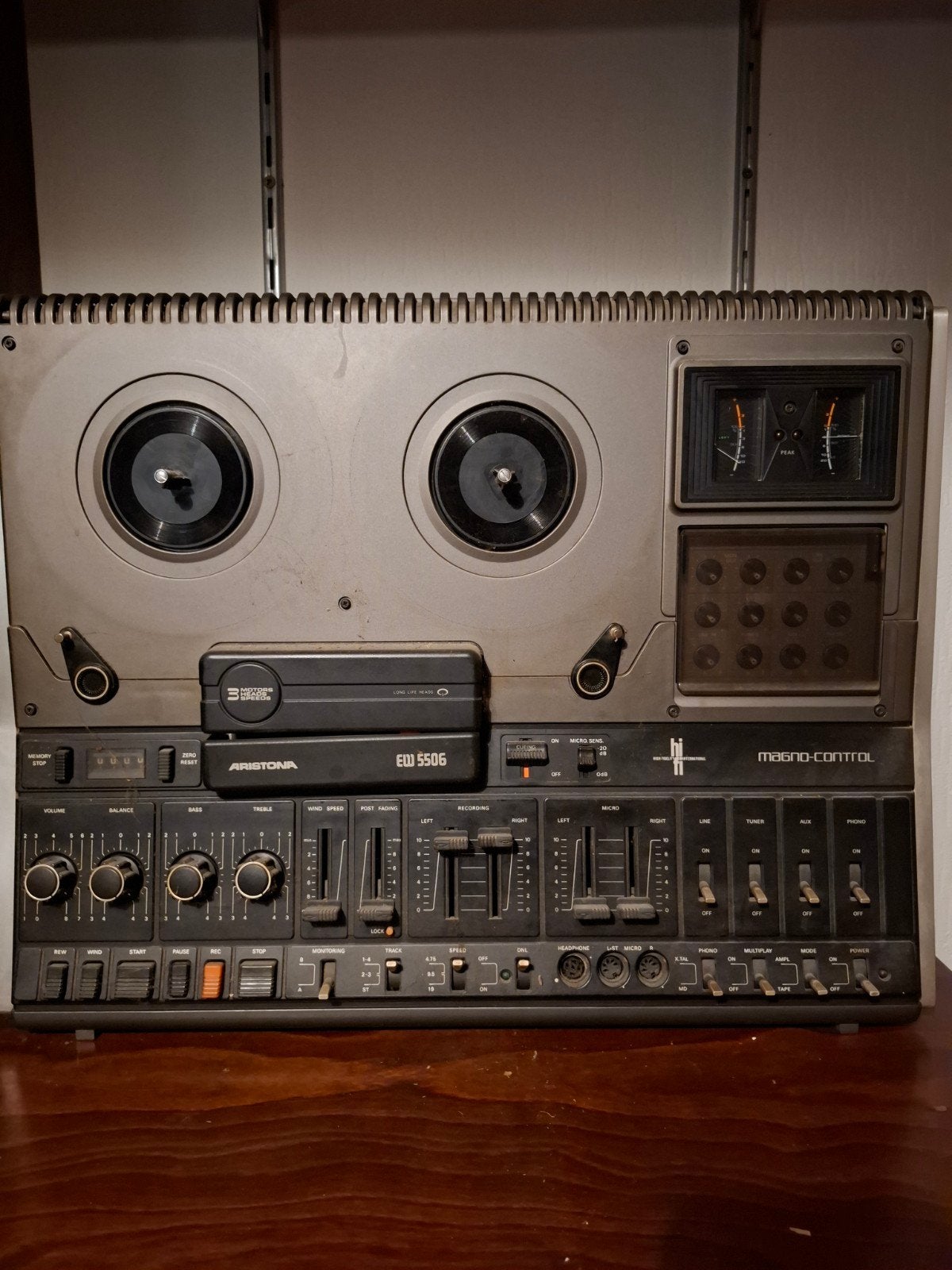 Aristona EW5506 Bandrecorder met banden - Niet getest, Audio, Tv en Foto, Ophalen, Defecte bandrecorder, Met stofkap