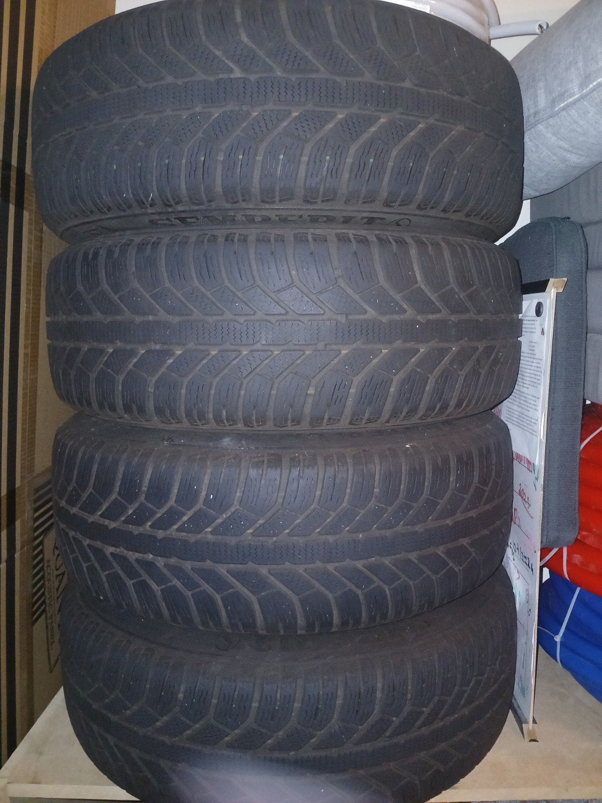 Winterbanden Renault Captur, Auto-onderdelen, Banden en Velgen, Ophalen, 16 inch, Banden en Velgen, 205 mm