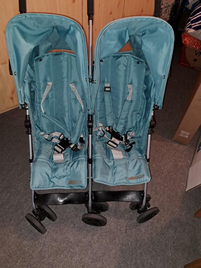 Tweelingbuggy blauw/ groen  merk koelstra., Kinderen en Baby's, Buggy's, Ophalen, Zo goed als nieuw, Koelstra
