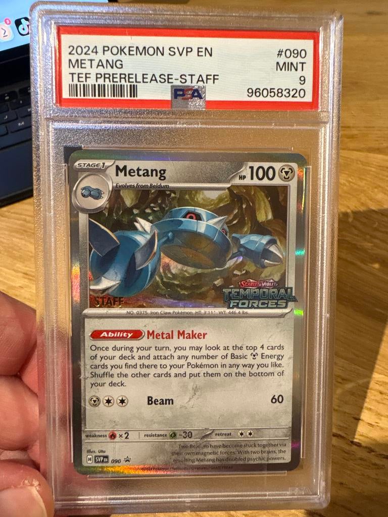 Metang Pokémon Kaart PSA 9 MINT - Temporal Forces Staff, Ophalen of Verzenden, Zo goed als nieuw, Losse kaart
