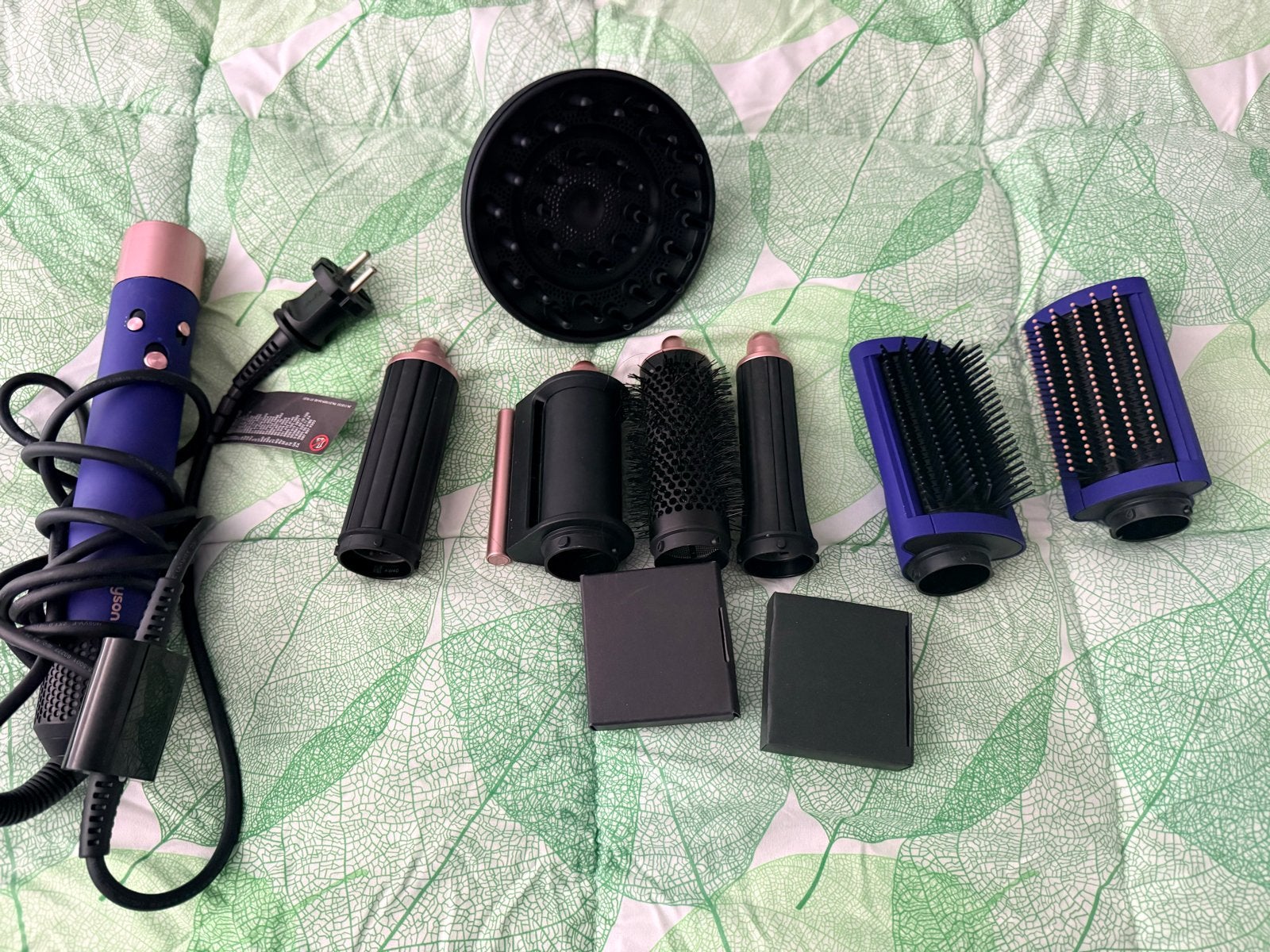 Dyson Airwrap compleet accessoires, Ophalen, Zo goed als nieuw