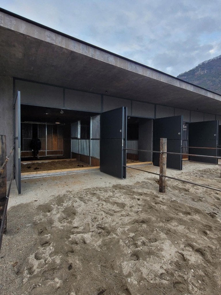 Gezocht stal of schuur ruimte, Ophalen