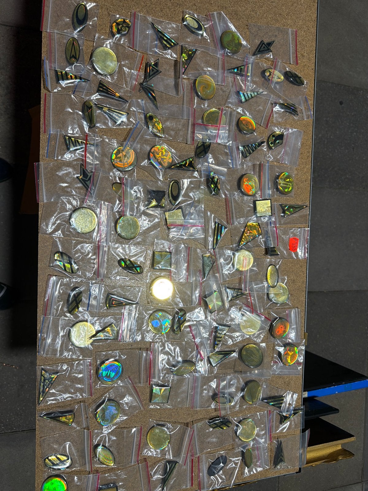 Grote partij (190) holografische pins, Verzamelen, Speldjes, Pins en Buttons, Ophalen, Zo goed als nieuw