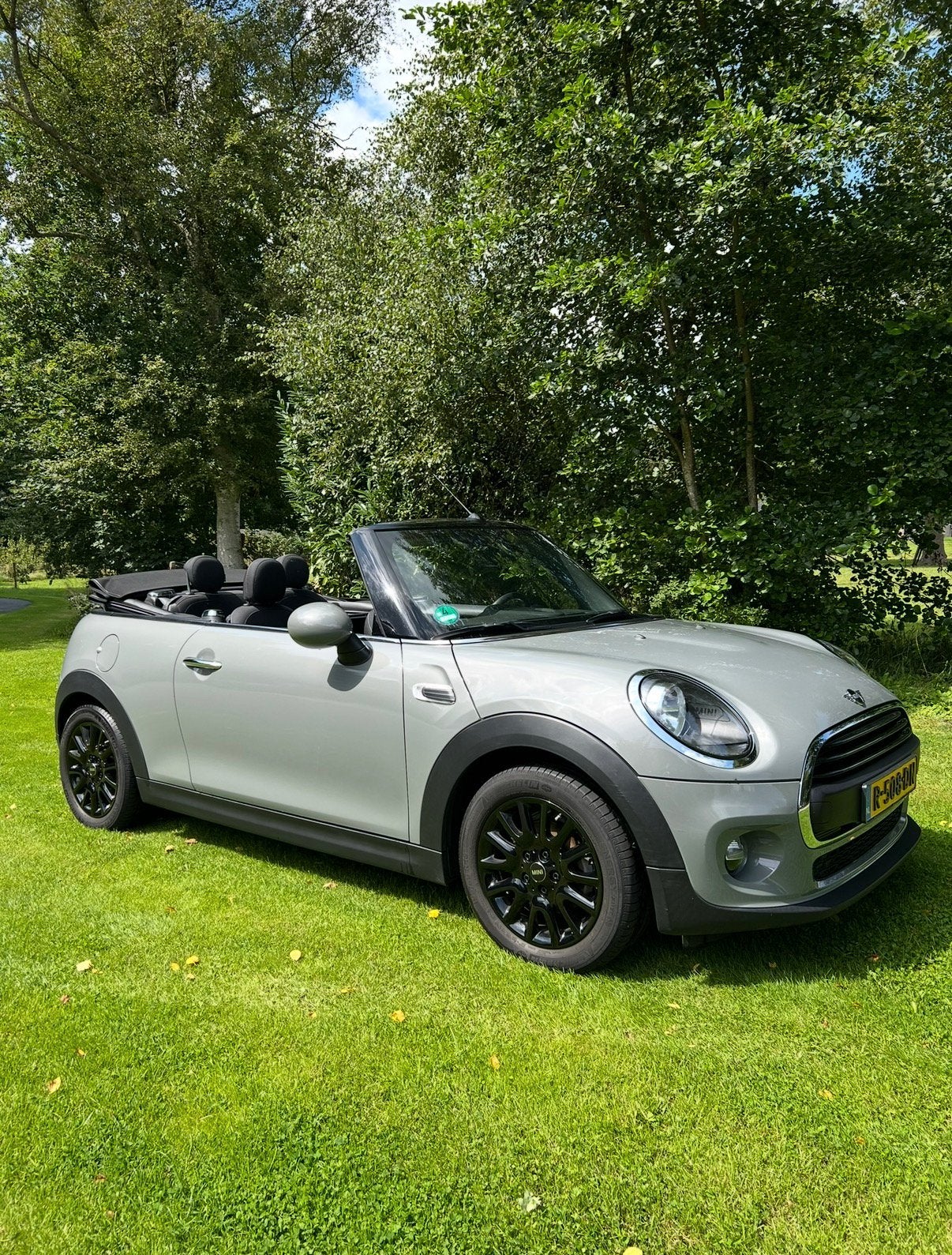 Mini cooper 2019 75.000km cabrio, Auto's, 1225 kg, Cabriolet, 4 stoelen, 102 pk