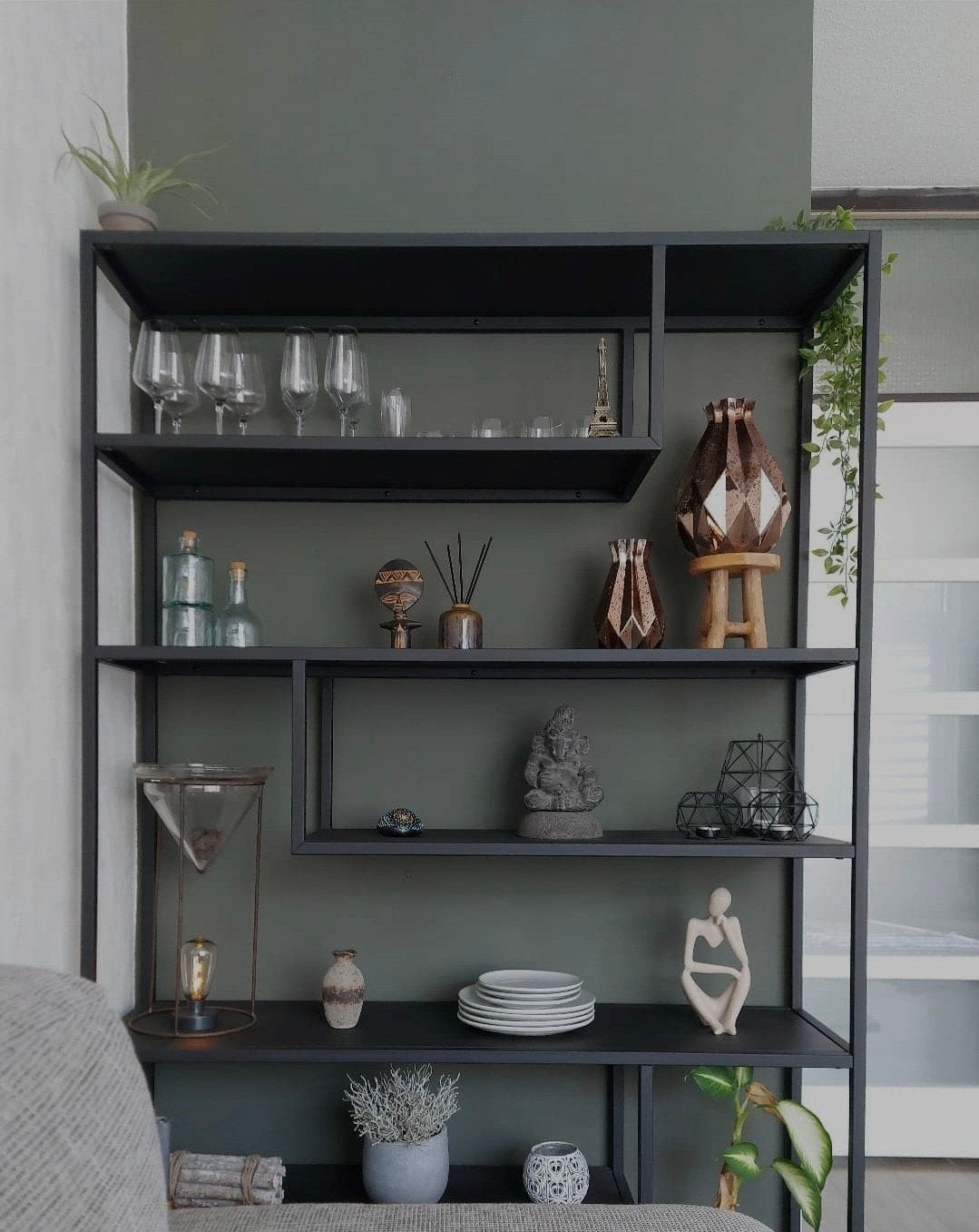(Wand) kast, Ophalen