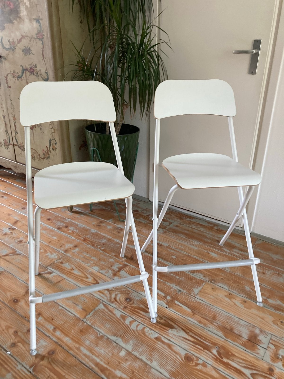 2x IKEA Franklin barkrukken, opklapbaar, wit, Huis en Inrichting, Barkrukken, Ophalen, Gebruikt, 60 tot 90 cm, Hout