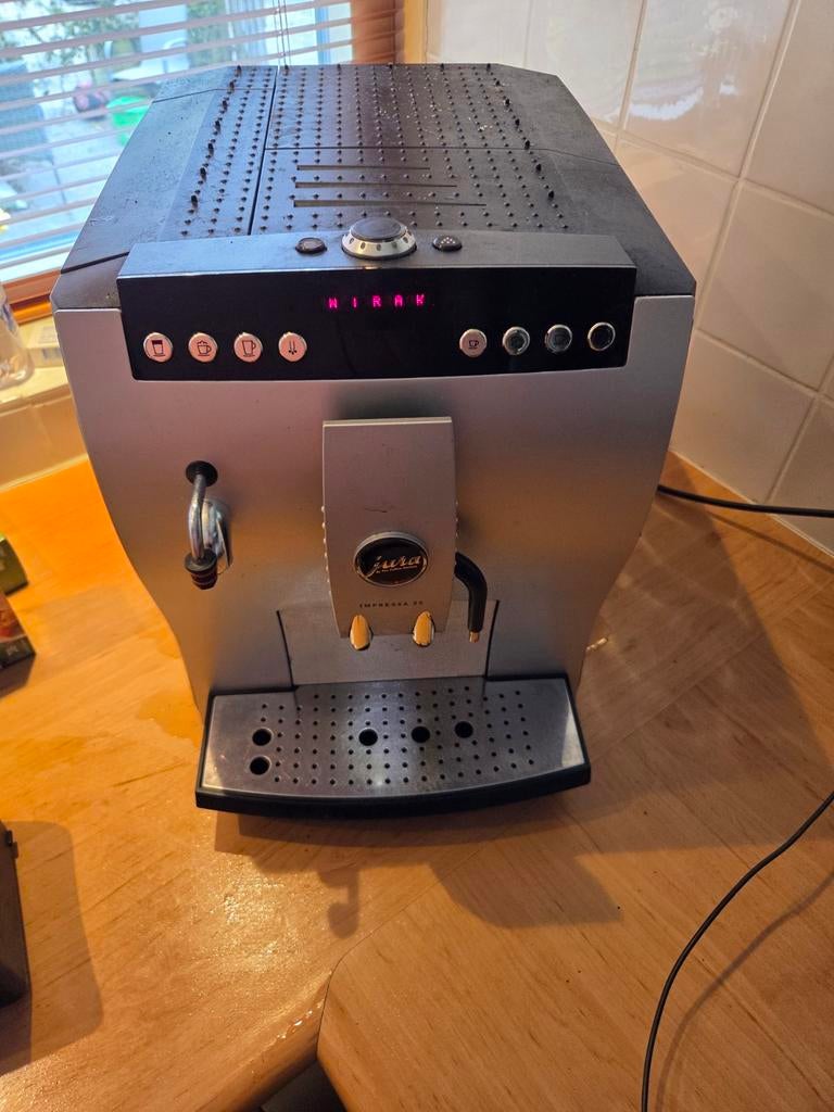 Jura Impressa, Ophalen of Verzenden, Gebruikt, Koffiemachine