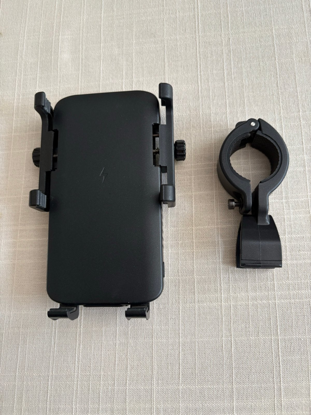 Fiets telefoonhouder met draadloze oplader en powerbank, Ophalen of Verzenden, Zo goed als nieuw
