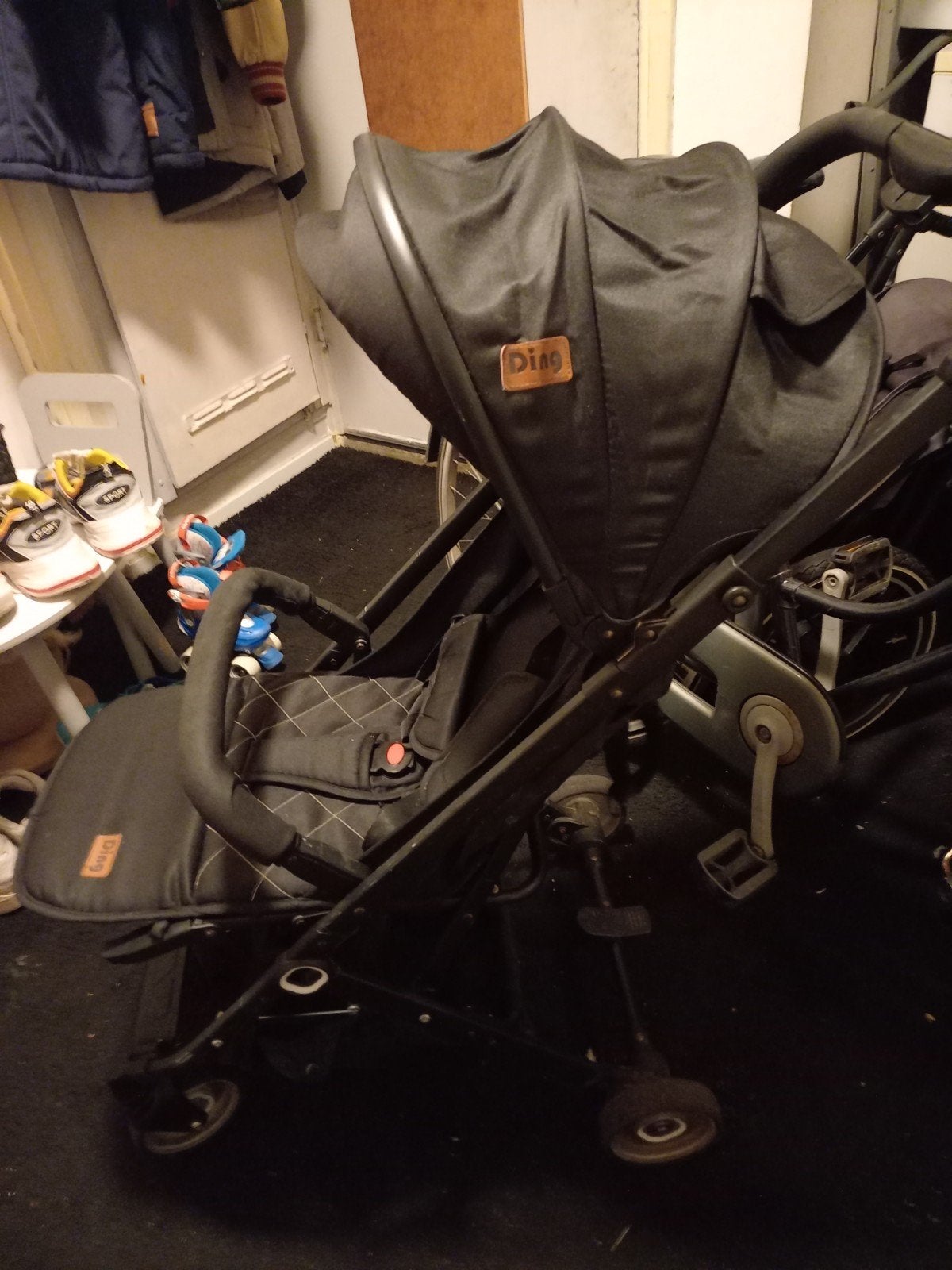 perfecte buggy met zit en ligstanden e.n ingeklaptt trolley, Ophalen of Verzenden