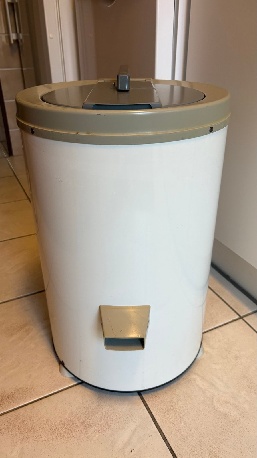 Zanussi -centrifuge met bovenlader ZEW 0009, mod: z 710 VSD, Witgoed en Apparatuur, Ophalen, Gebruikt, Bovenlader, 85 tot 90 cm
