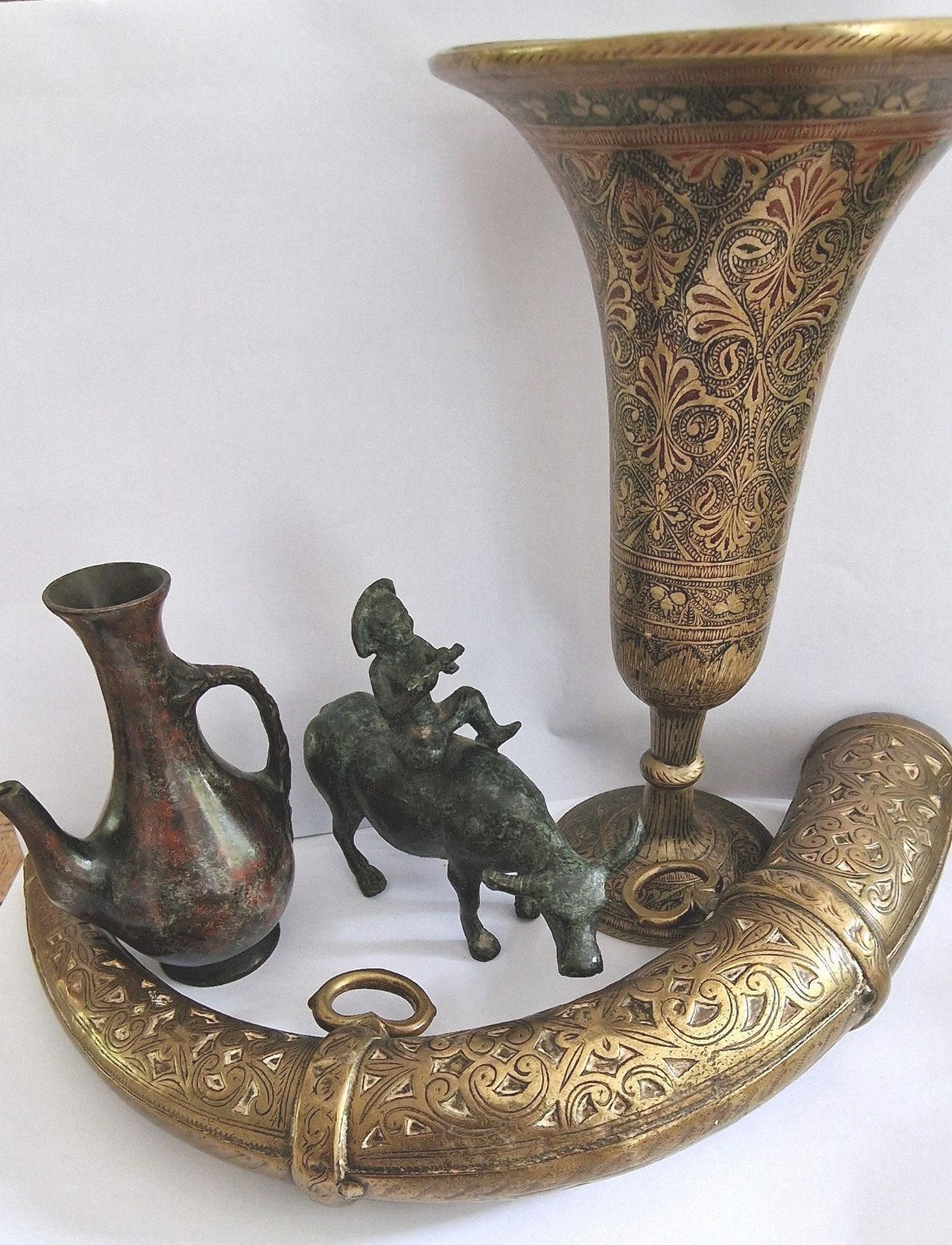 Antieke decoratieve set: hoorn, vaas en beeldje, Ophalen of Verzenden