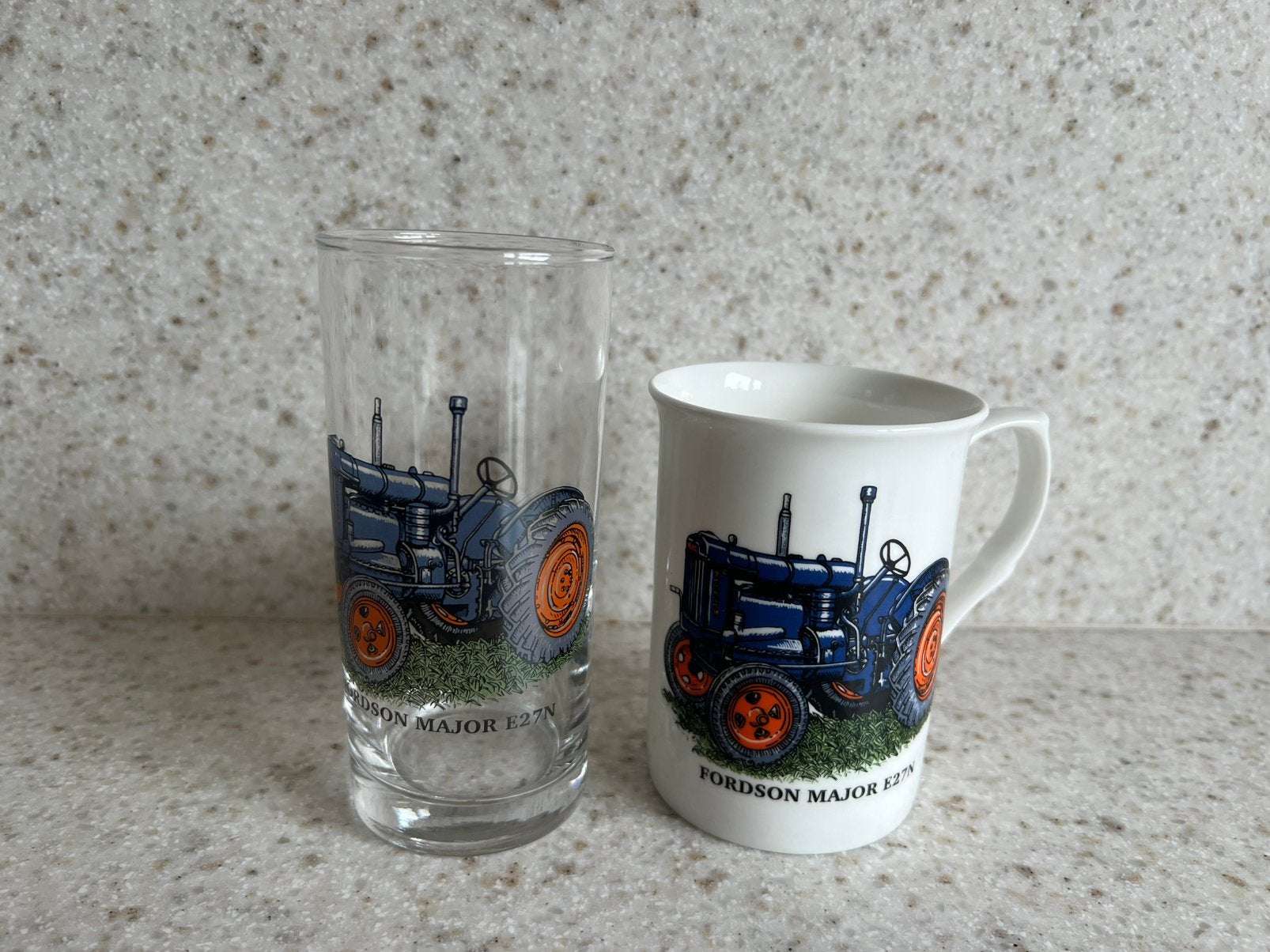 Set beker porselein en glas nieuw Fordson Major E27N trekker, Verzenden, Nieuw, Overige typen