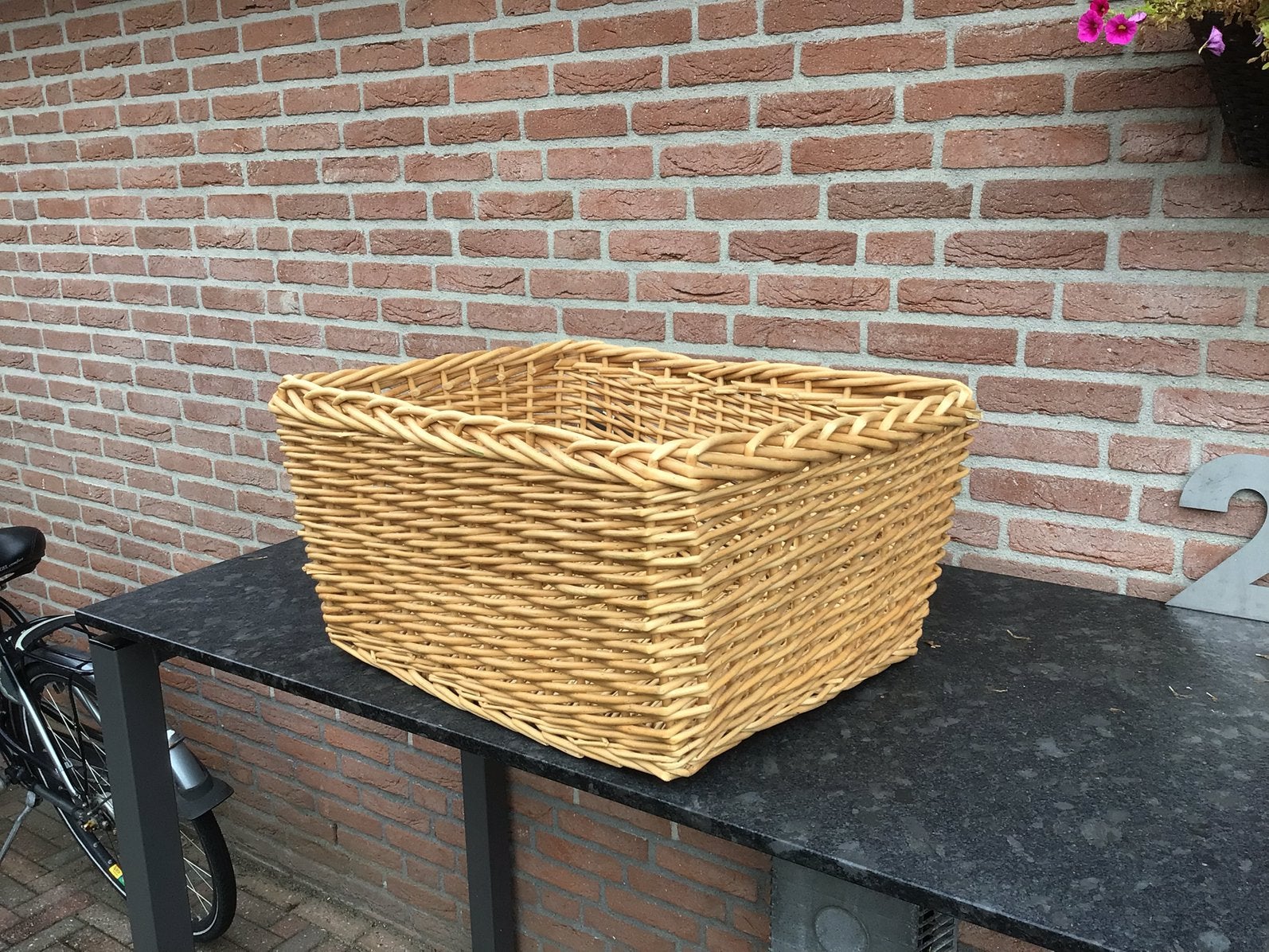 Rieten mand, Huis en Inrichting, Woonaccessoires | Schalen en Manden, Ophalen, Rechthoekig, Riet