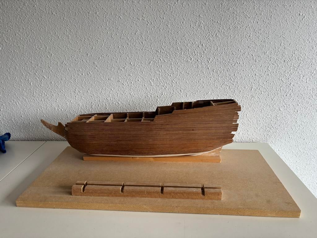 Deels gebouwde modelboot: Gustav II Adolfs regalskepp Wasa, Hobby en Vrije tijd, Ophalen of Verzenden, Zo goed als nieuw, 1:50 tot 1:200