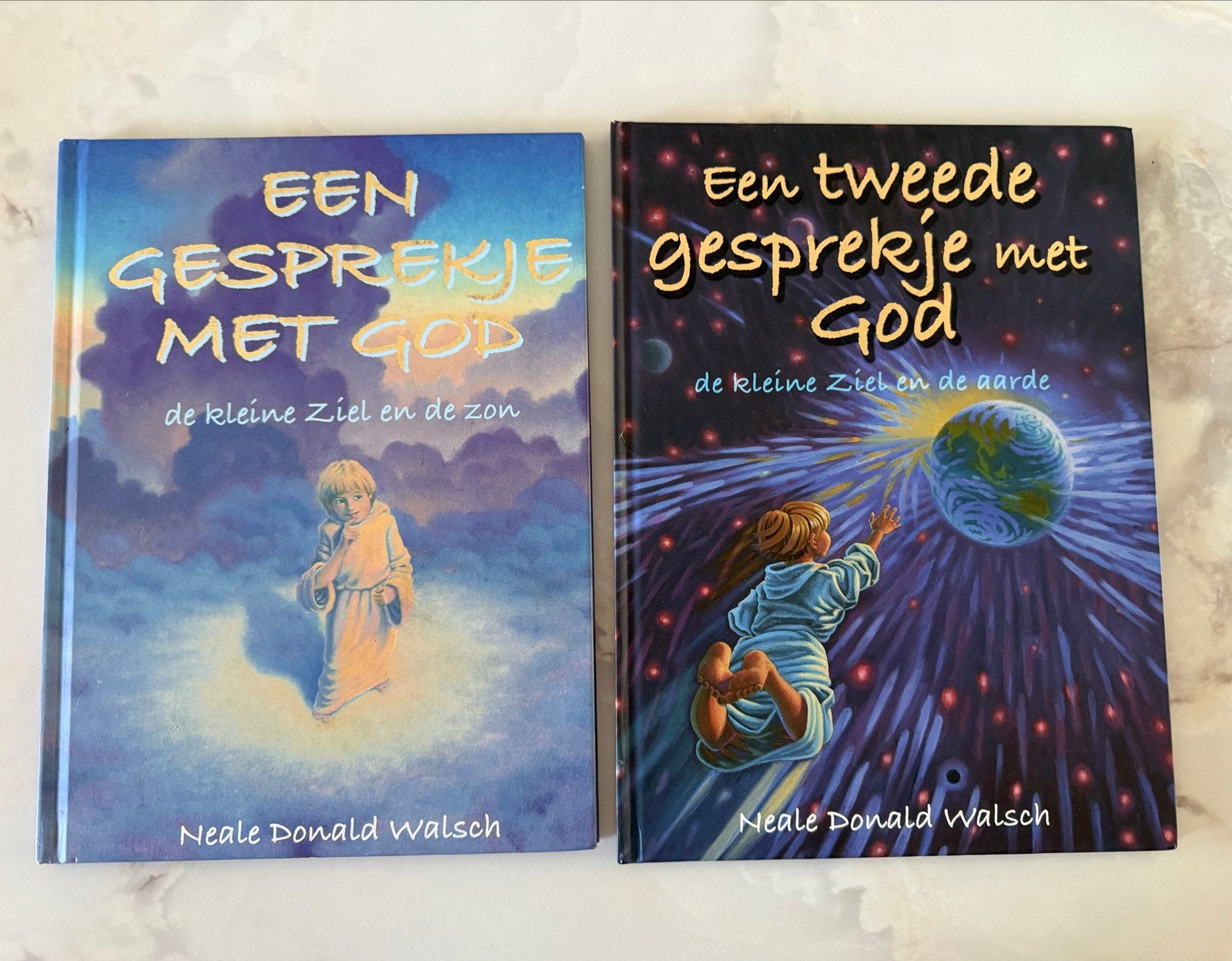 Een gesprekje met God - De kleine ziel en de zon & aarde, Boeken, Kinderboeken | Baby's en Peuters, Zo goed als nieuw, 3 tot 4 jaar
