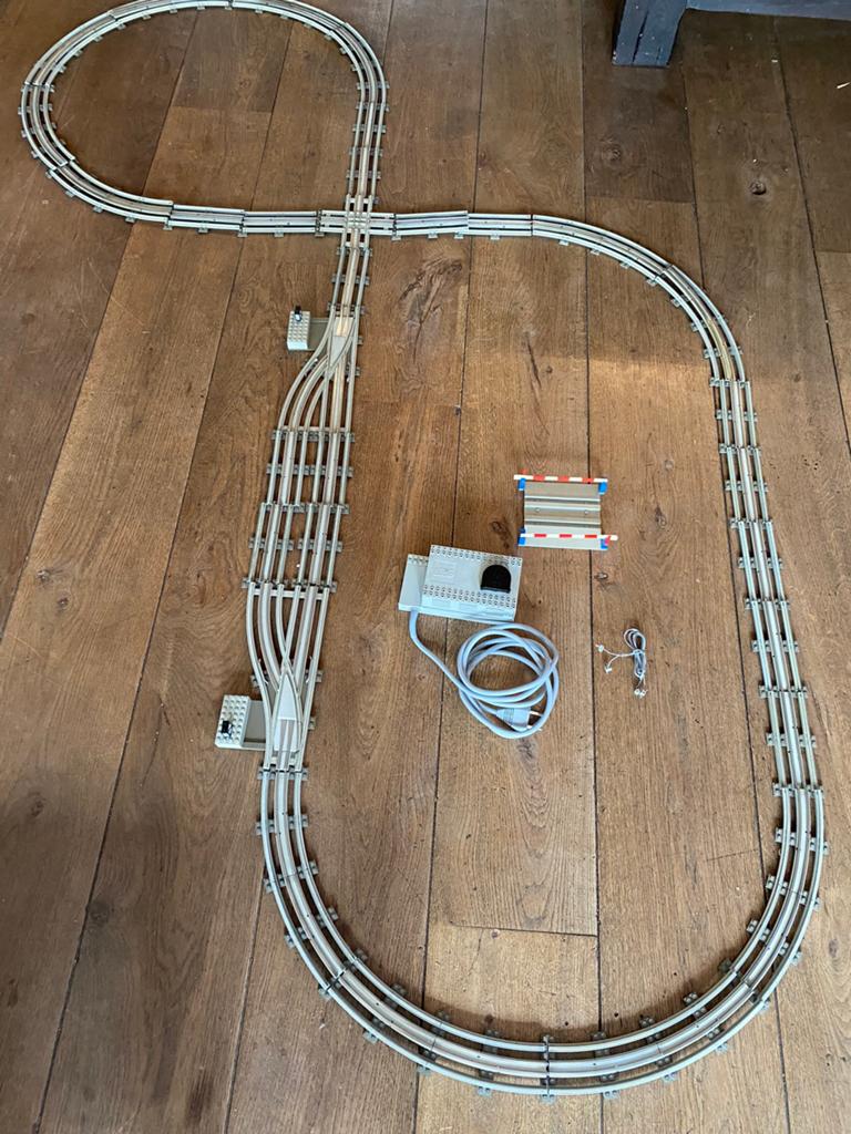 Lego 12v treinbaan trein rails trafo spoorwegovergang, Kinderen en Baby's, Speelgoed | Duplo en Lego, Ophalen of Verzenden, Gebruikt