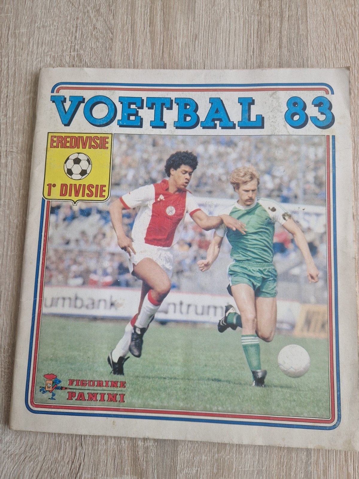 Panini Voetbal 83 Eredivisie 1e Divisie Stickerboek, Verzamelen, Sportartikelen en Voetbal, Gebruikt, Boek of Tijdschrift, Overige binnenlandse clubs