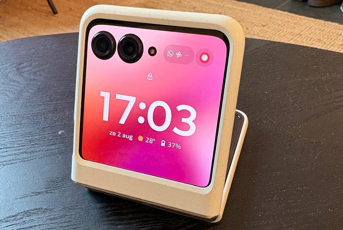 Motorola Razr 60 en Moto Buds Loop- Zo goed als nieuw, Telecommunicatie, Ophalen of Verzenden, Zo goed als nieuw, 6 megapixel of meer