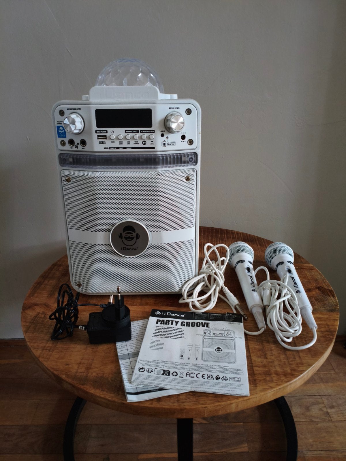iDance Party Groove Karaoke Set met Microfoons en Licht, Ophalen of Verzenden