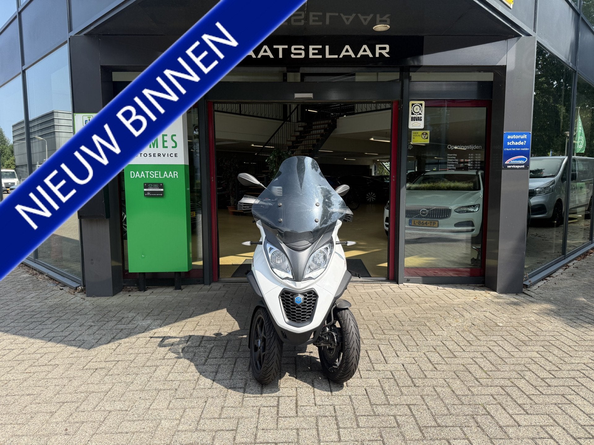 Piaggio 400 MP3 HPE Sport (bj 2022), Scooter, Autobedrijf Daatselaar, 399 cc, Siliciumweg 95
3812SW  AMERSFOORT, NL