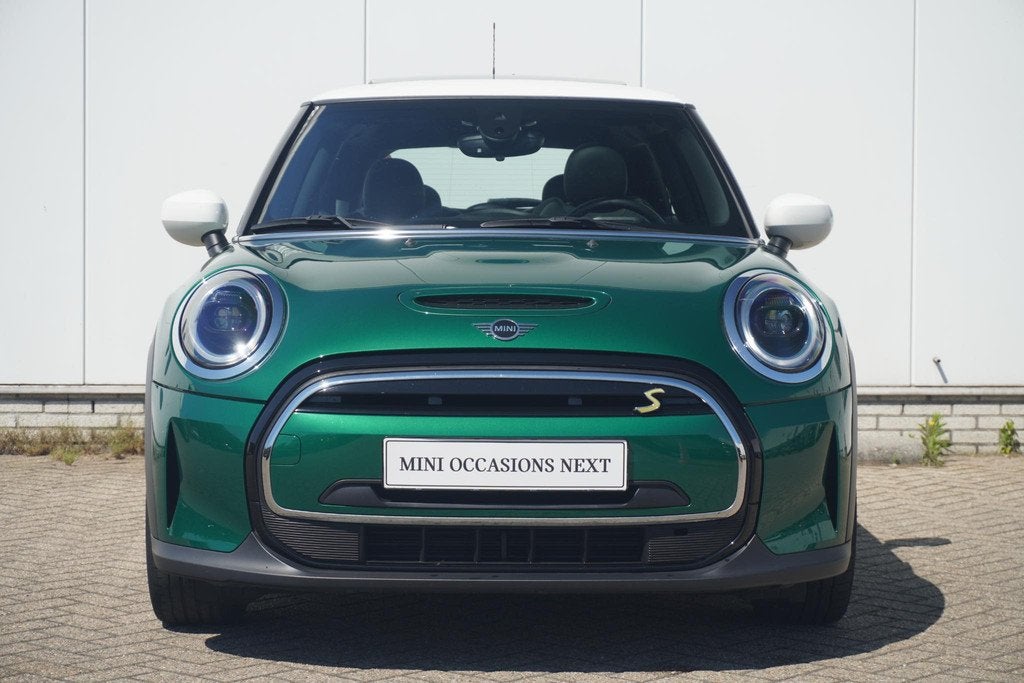 MINI 3-deurs Electric | Classic Uitvoering | Connected Navig, Auto's, Mini, 4 stoelen, Mini Electric, 184 pk, Parkeersensor