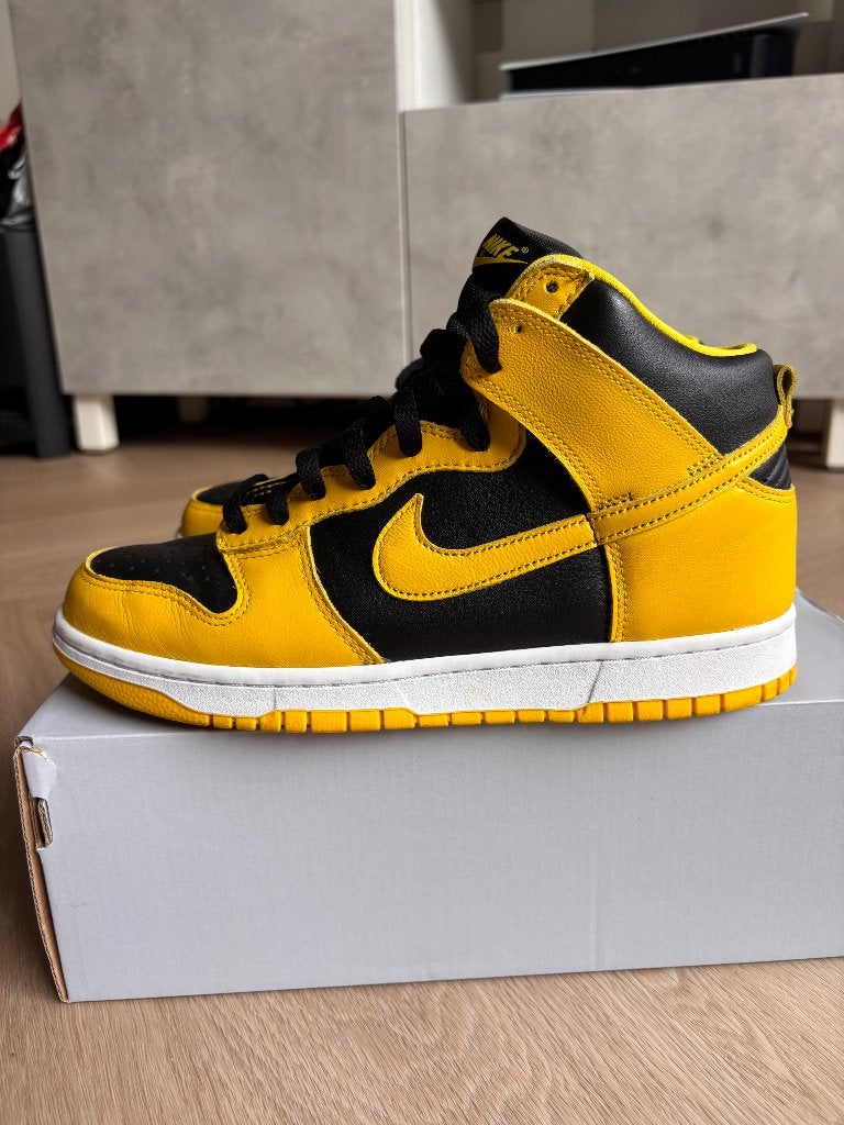Nike Dunk High Iowa zwart/geel maat 42, Zwart, Nike, Ophalen of Verzenden, Sneakers of Gympen