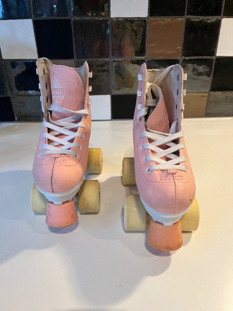 Rolschaatsen roze maat 32-33 leer., Kinderen en Baby's, Speelgoed | Buiten | Rolschaatsen, Ophalen of Verzenden, Gebruikt, Kinderen