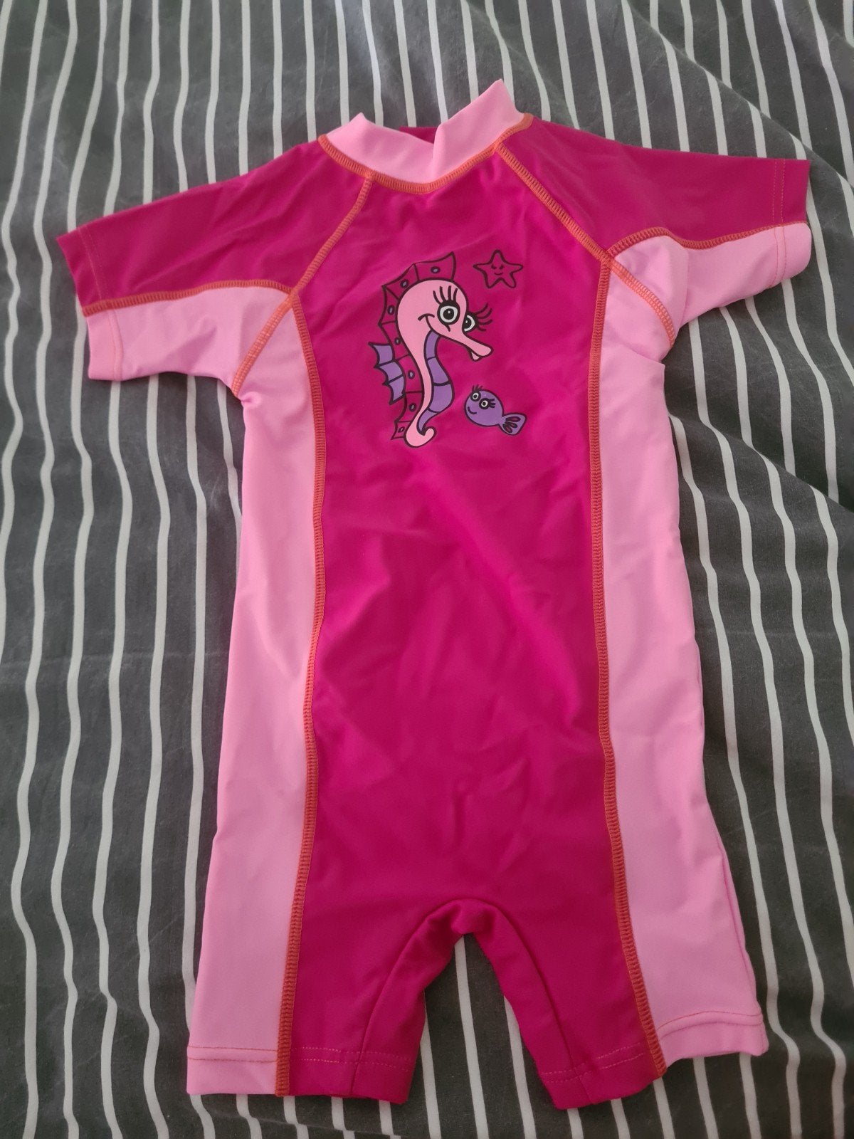 Uv zwemkleding factor 50 nieuw maat 98, Kinderen en Baby's, Babykleding | Baby-zwemkleding, Ophalen, Nieuw, Jongetje of Meisje