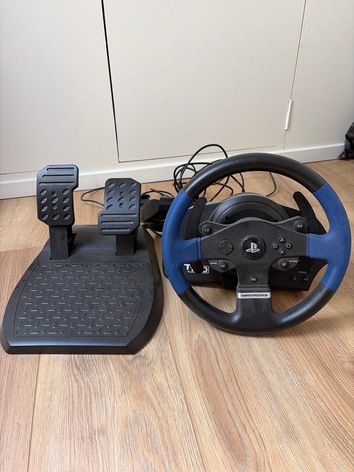 Thrustmaster T150 racestuur met pedalen voor PlayStation, Ophalen, Racestuur, Gebruikt, Force feedback