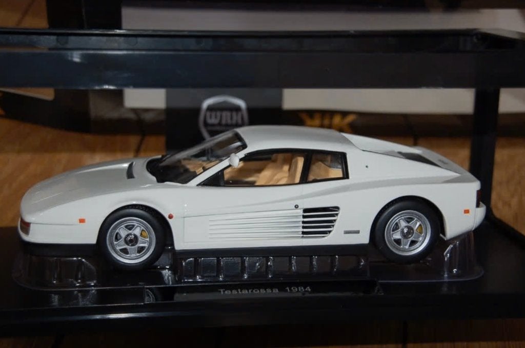 1:18 FERRARI TESTAROSSA US Miami Vice KK models in box WRH, Verzenden, Zo goed als nieuw, Auto, Overige merken