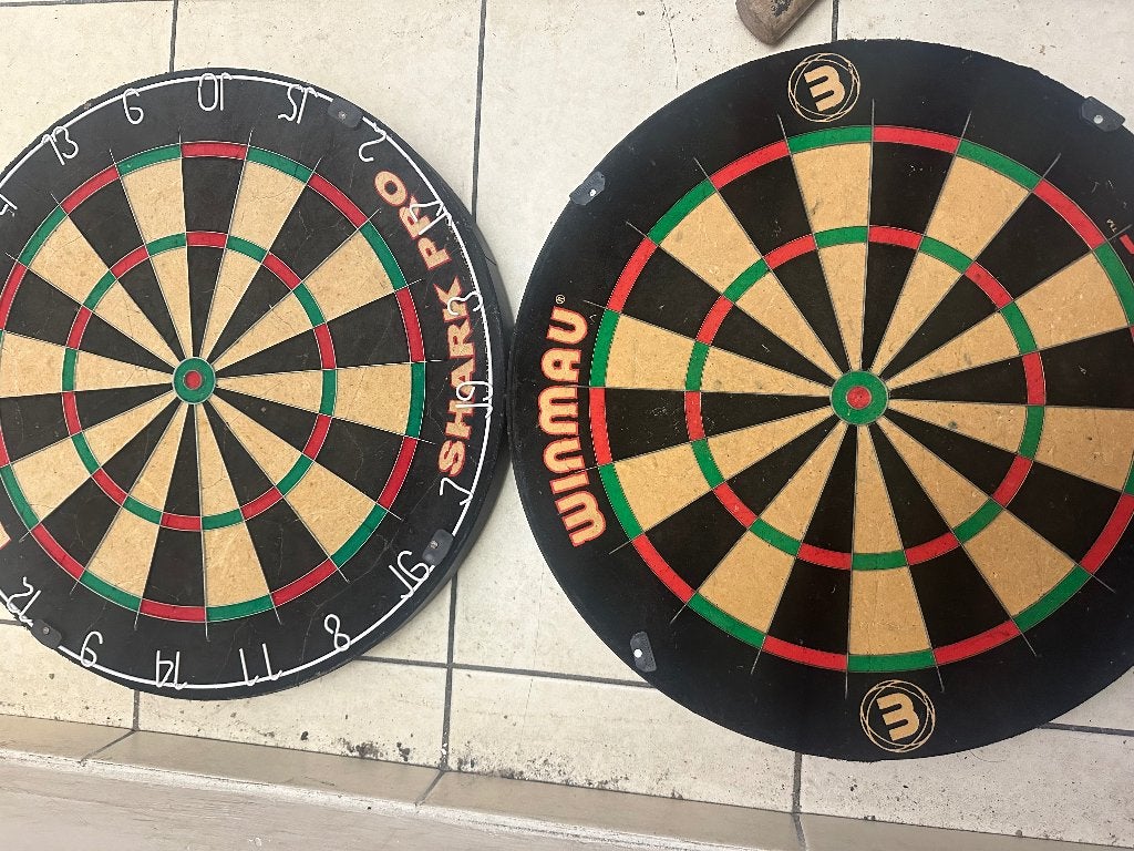 3 x Dartbord + 3 x ring, Ophalen, Zo goed als nieuw, Dartbord