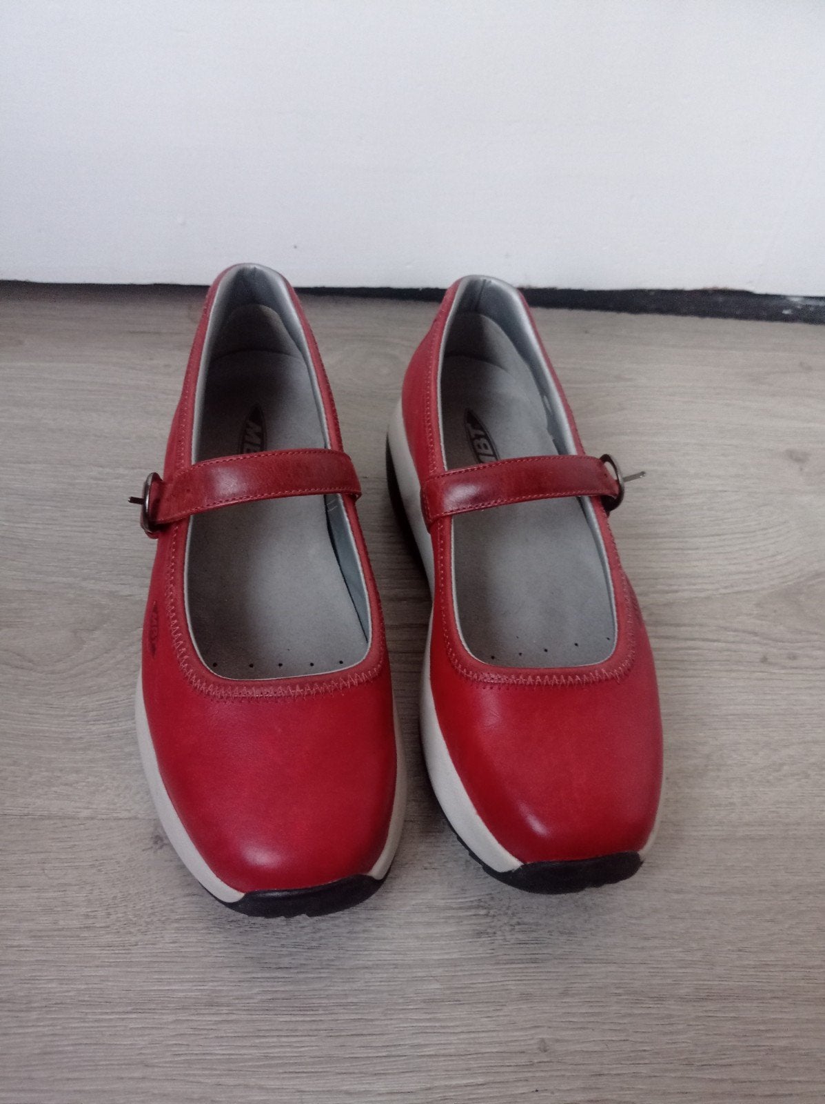 MBT Dames schoenen maat 39 Nieuw, Ophalen of Verzenden, Nieuw, Zwart, Sneakers of Gympen