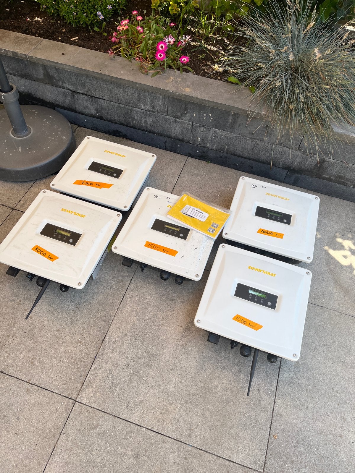 Zeversolar omvormers voor zonnepanelen (diverse wattages), Ophalen, Gebruikt, Overige typen, 200 wattpiek of meer