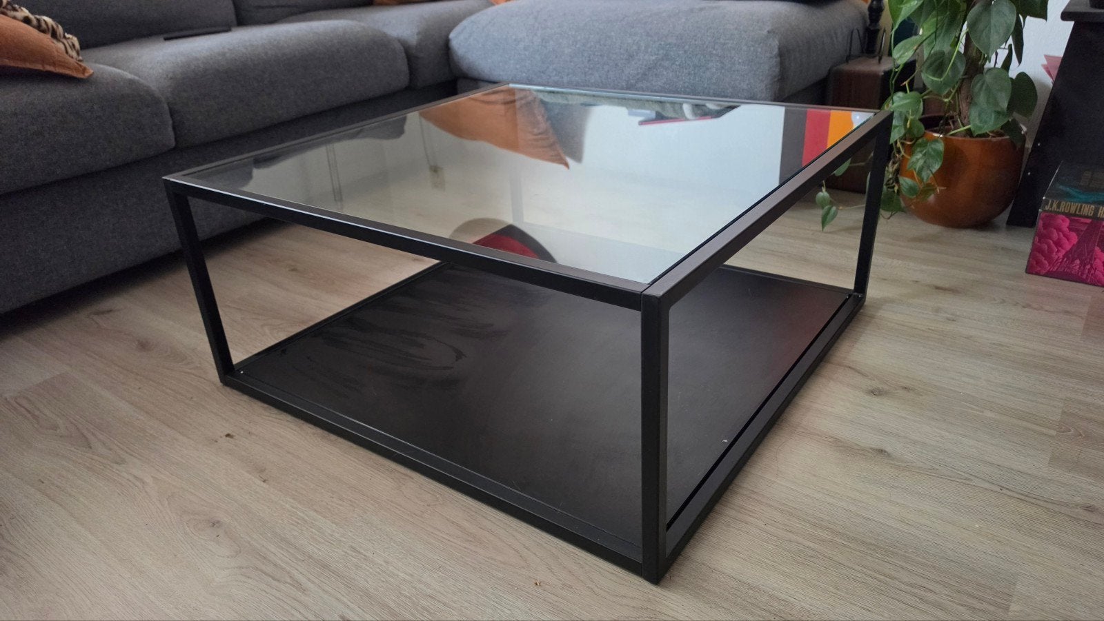 Kave Home Salontafel L80xB80xH35 - Zwart staal & glas, Ophalen, Gebruikt, 50 tot 100 cm, Vierkant