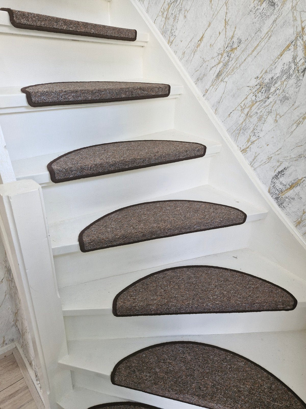 Set van bruine trapmatten - 13 stuks, Huis en Inrichting, Ophalen, Minder dan 50 cm, Bruin, Klassiek, Praktisch