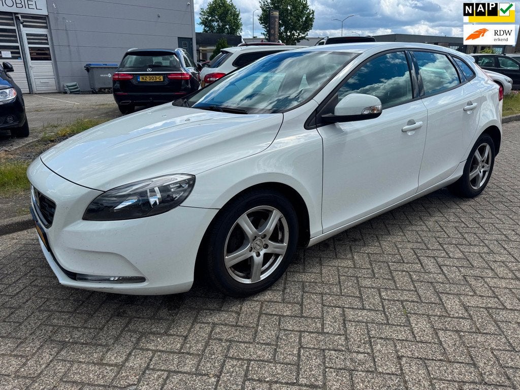 Volvo V40 1.6 D2 Kinetic, Auto's, Volvo, Bedrijf, Te koop, V40, ABS, Airbags, Airconditioning, Automatische klimaatregeling, Bluetooth