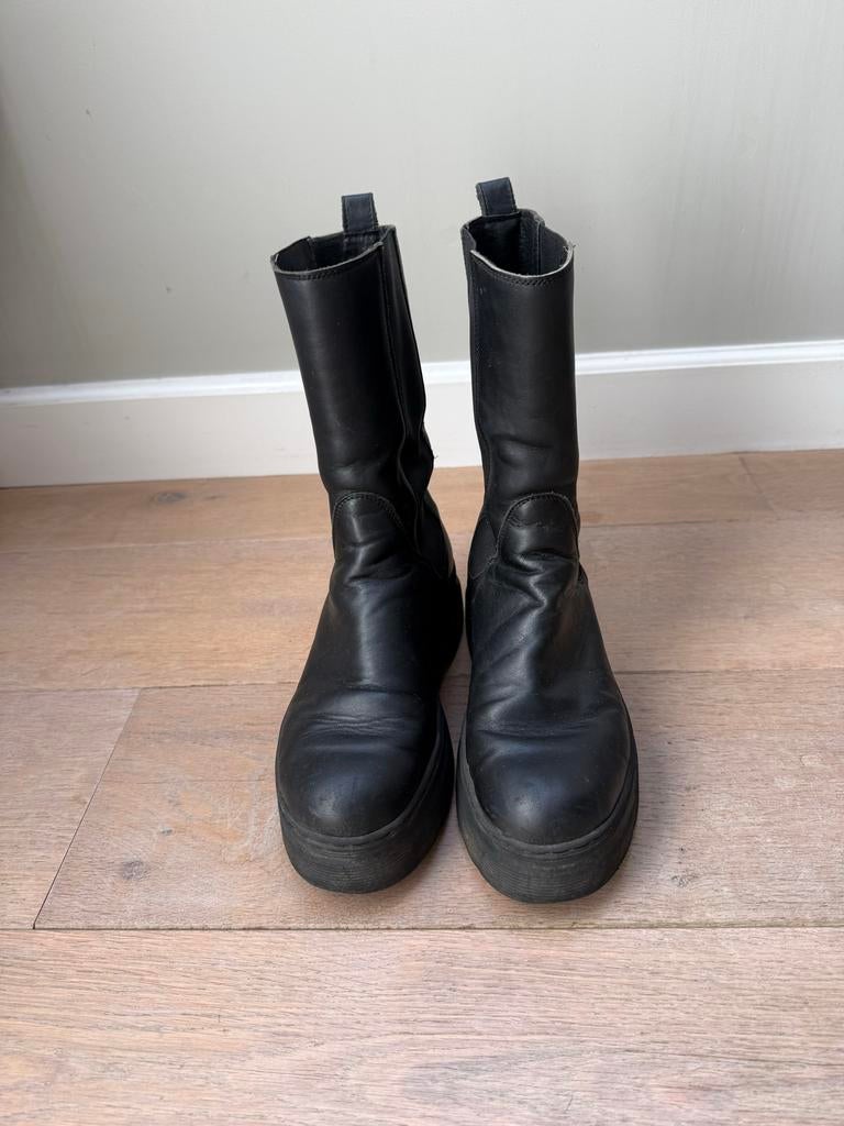 Zwarte Pavement boots met dikke zool 39, Kleding | Dames, Ophalen of Verzenden, Gedragen, Zwart, Lage of Enkellaarzen