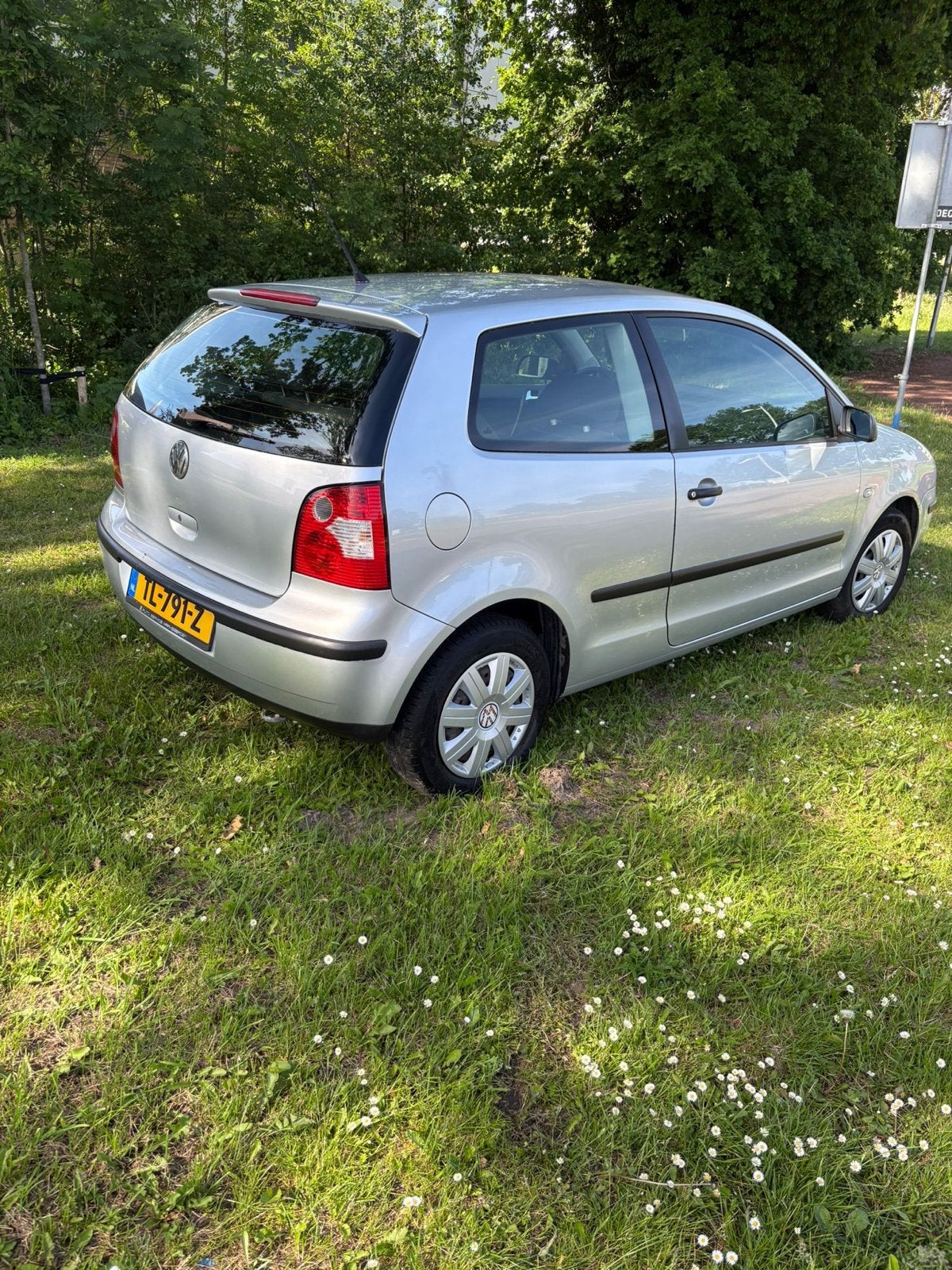Volkswagen Polo 1.2 47KW 2004 Grijs, Auto's, 1198 cc, Handgeschakeld, Particulier, 3 cilinders