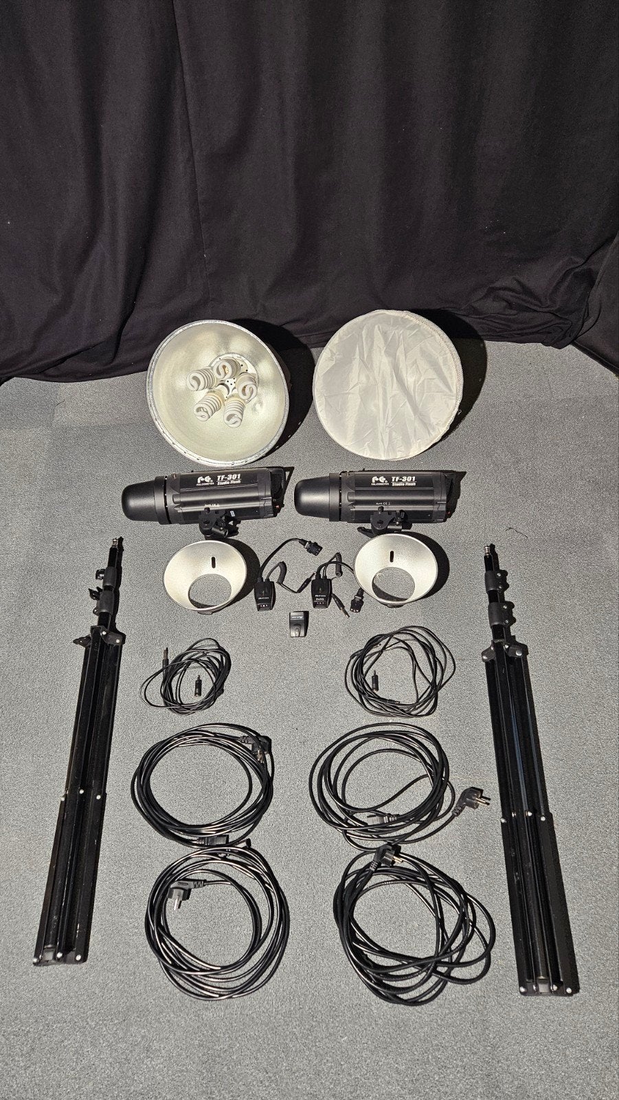 Complete Falcon Eyes TF-301 Studioflitsset met accessoires