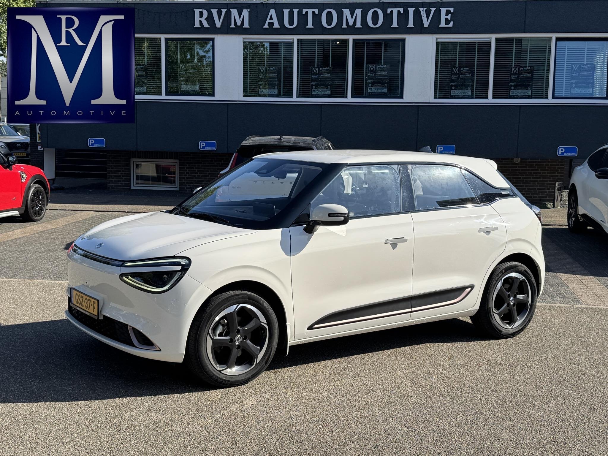 Dongfeng BOX Launch Edition 42 kWh Automaat | NAVIGATIE | 36, Auto's, Stof, Gebruikt, 95 pk, Wit