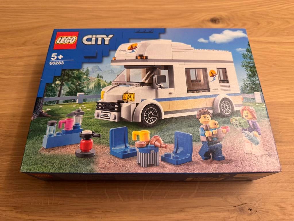 LEGO set 60283 Holiday Camper Van (ongeopend), Nieuw, Ophalen of Verzenden, LEGOLAND, Complete set